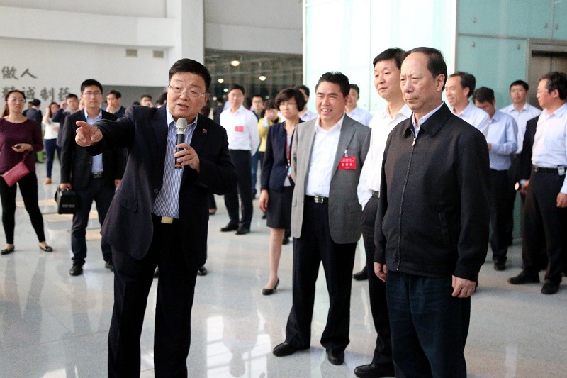 聚焦智能制造 助推产业升级——全省沿海工作会议与会领导莅临金年会金字招牌调研